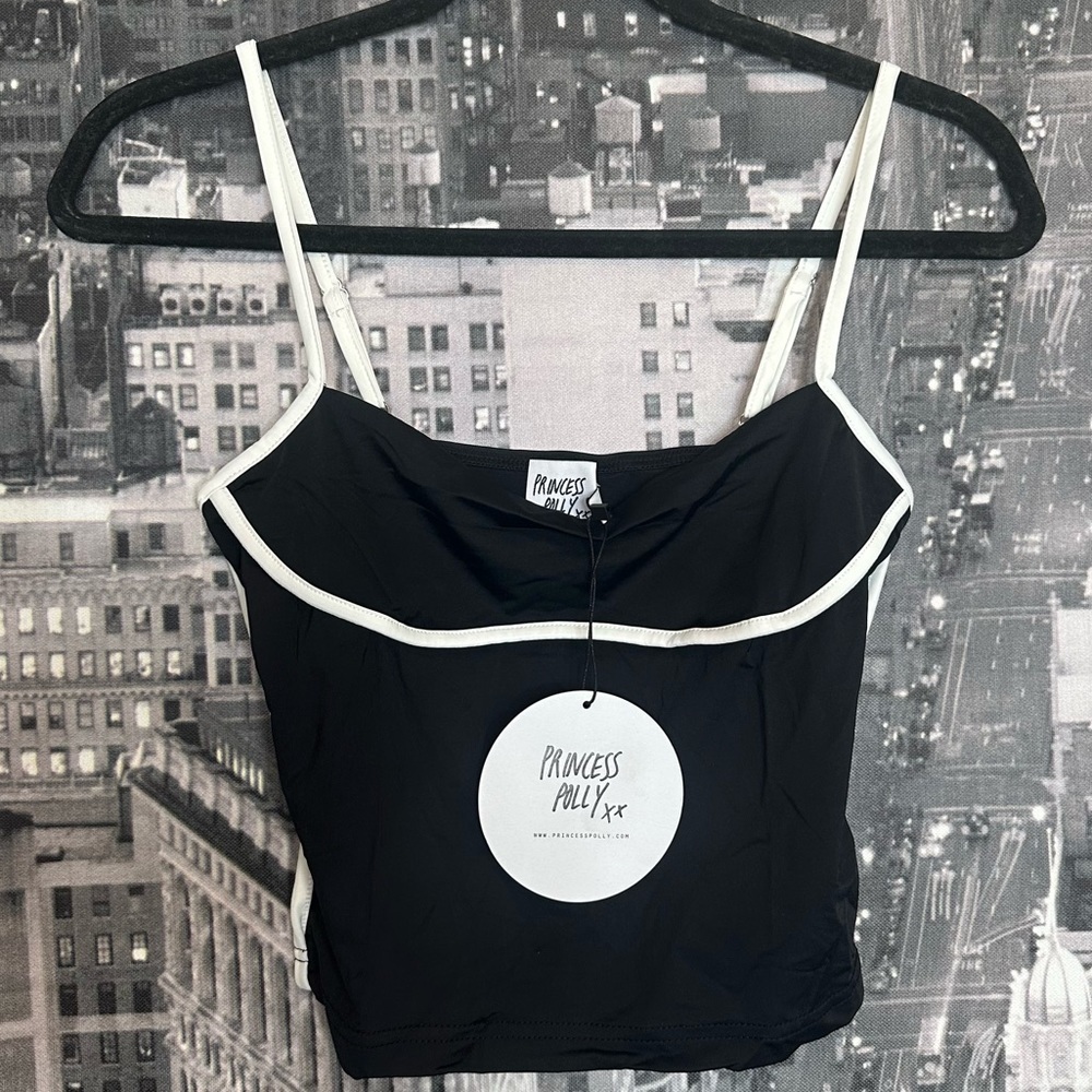Princess Polly NWT Maidenwell Contrast Top Black Size 6